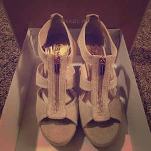 Micheal Kors wedges NEVER WORN